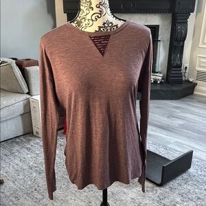 Stylish Long Sleeve Top in burgundy